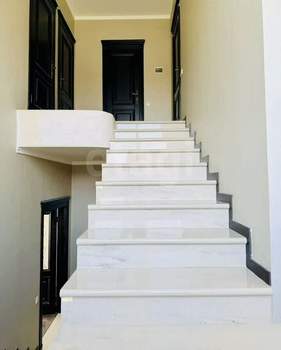 Дом 178м&sup2;, 2-этажный, участок 3 сот.  