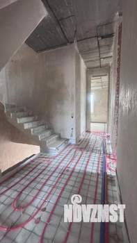 Дом 260м², 2-этажный, участок 3 сот.  