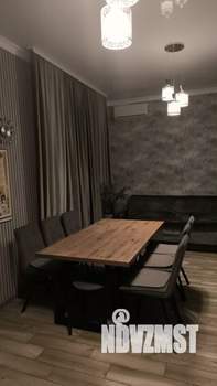 Дом 132м&sup2;, 3-этажный, участок 3 сот.  