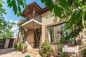 Дом 193м&sup2;, 2-этажный, участок 2 сот.  