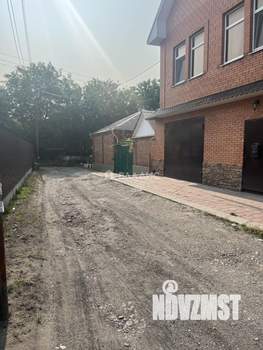 Дом 210м², 2-этажный, участок 3 сот.  