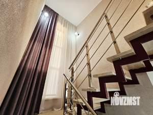 Дом 206м&sup2;, 2-этажный, участок 6 сот.  