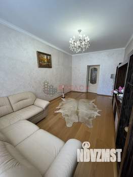 Дом 270м², 2-этажный, участок 3 сот.  