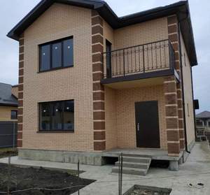 Дом 140м&sup2;, 2-этажный, участок 3 сот.  