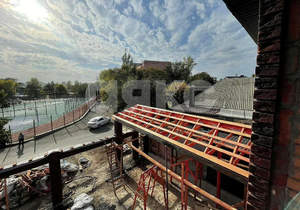 Дом 272м², 3-этажный, участок 4 сот.  