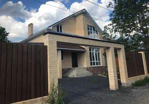 Дом 220м&sup2;, 2-этажный, участок 7 сот.  