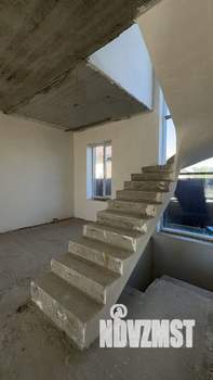 Дом 220м², 2-этажный, участок 5 сот.  