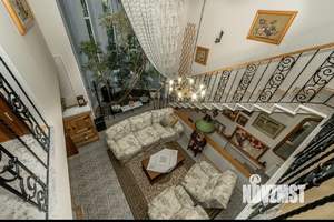 Дом 208м², 2-этажный, участок 6 сот.  