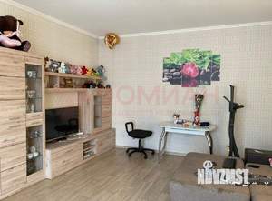 Дом 100м&sup2;, 2-этажный, участок 3 сот.  