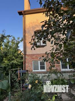 Дом 201м&sup2;, 3-этажный, участок 6 сот.  