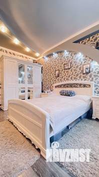 Дом 245м&sup2;, 2-этажный, участок 4 сот.  