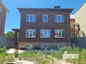 Дом 288м&sup2;, 3-этажный, участок 4 сот.  