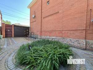 Дом 200м&sup2;, 3-этажный, участок 2 сот.  