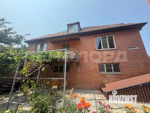 Дом 452м&sup2;, 3-этажный, участок 4 сот.  