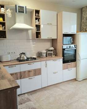 Дом 77м&sup2;, 1-этажный, участок 4 сот.  