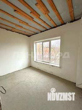 Дом 58м&sup2;, 2-этажный, участок 1 сот.  