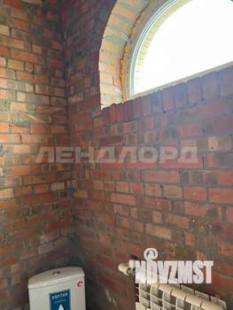 Дом 103м&sup2;, 2-этажный, участок 3 сот.  