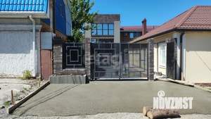 Дом 178м&sup2;, 2-этажный, участок 2 сот.  