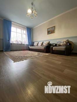 Дом 230м², 2-этажный, участок 4 сот.  