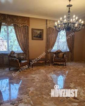 Дом 360м², 2-этажный, участок 12 сот.  