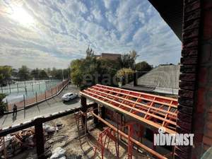 Дом 270м&sup2;, 3-этажный, участок 4 сот.  