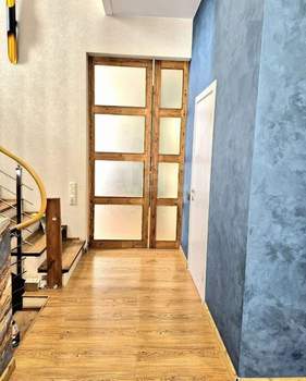 Дом 300м&sup2;, 2-этажный, участок 6 сот.  