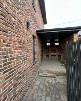 Дом 150м&sup2;, 2-этажный, участок 3 сот.  