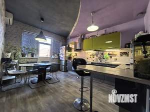 Дом 109м&sup2;, 2-этажный, участок 3 сот.  