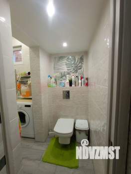 Дом 100м&sup2;, 2-этажный, участок 3 сот.  