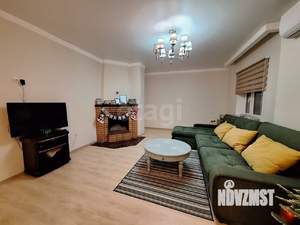 Дом 245м&sup2;, 2-этажный, участок 4 сот.  