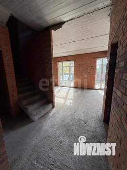 Дом 153м&sup2;, 2-этажный, участок 3 сот.  