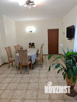 Дом 270м&sup2;, 2-этажный, участок 7 сот.  