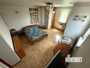 Дом 200м&sup2;, 3-этажный, участок 6 сот.  