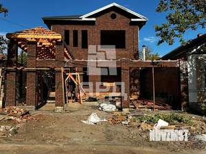 Дом 270м², 2-этажный, участок 4 сот.  