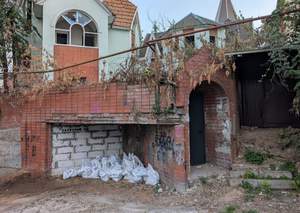 Дом 244м&sup2;, 3-этажный, участок 4 сот.  