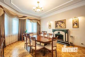 Дом 505м&sup2;, 3-этажный, участок 9 сот.  