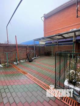 Дом 295м², 2-этажный, участок 3 сот.  