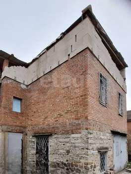 Дом 100м&sup2;, 2-этажный, участок 6 сот.  