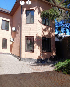 Дом 191м&sup2;, 3-этажный, участок 4 сот.  