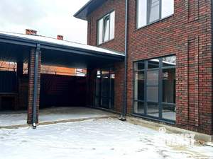 Дом 270м&sup2;, 3-этажный, участок 4 сот.  