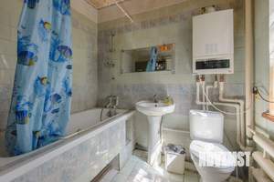 Дом 150м², 2-этажный, участок 9 сот.  