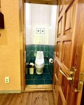 Дом 194м&sup2;, 3-этажный, участок 7 сот.  