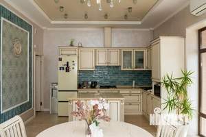 Дом 168м², 2-этажный, участок 5 сот.  