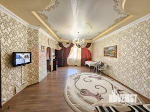 Дом 233м², 2-этажный, участок 1 сот.  