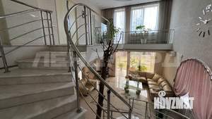 Дом 506м&sup2;, 3-этажный, участок 7 сот.  