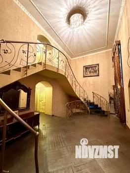 Дом 375м², 3-этажный, участок 6 сот.  