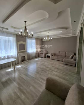 Дом 268м&sup2;, 2-этажный, участок 3 сот.  