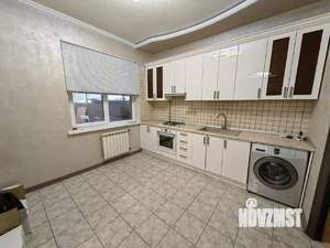 Дом 177м&sup2;, 2-этажный, участок 4 сот.  