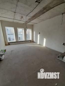 Дом 270м&sup2;, 2-этажный, участок 3 сот.  