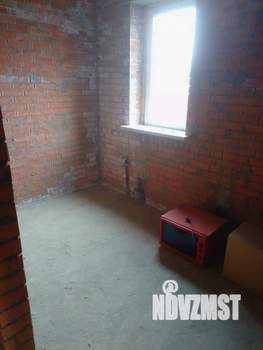 Дом 120м², 2-этажный, участок 5 сот.  